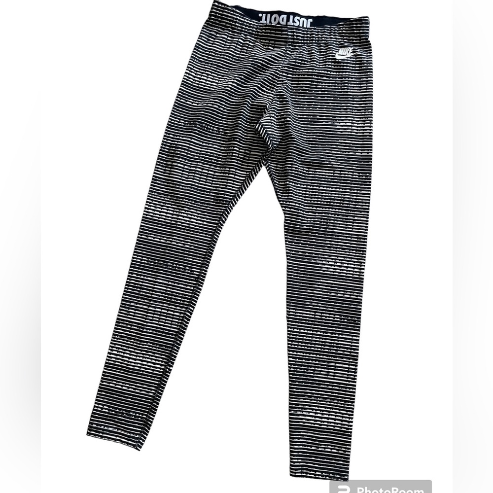 Nike leggings